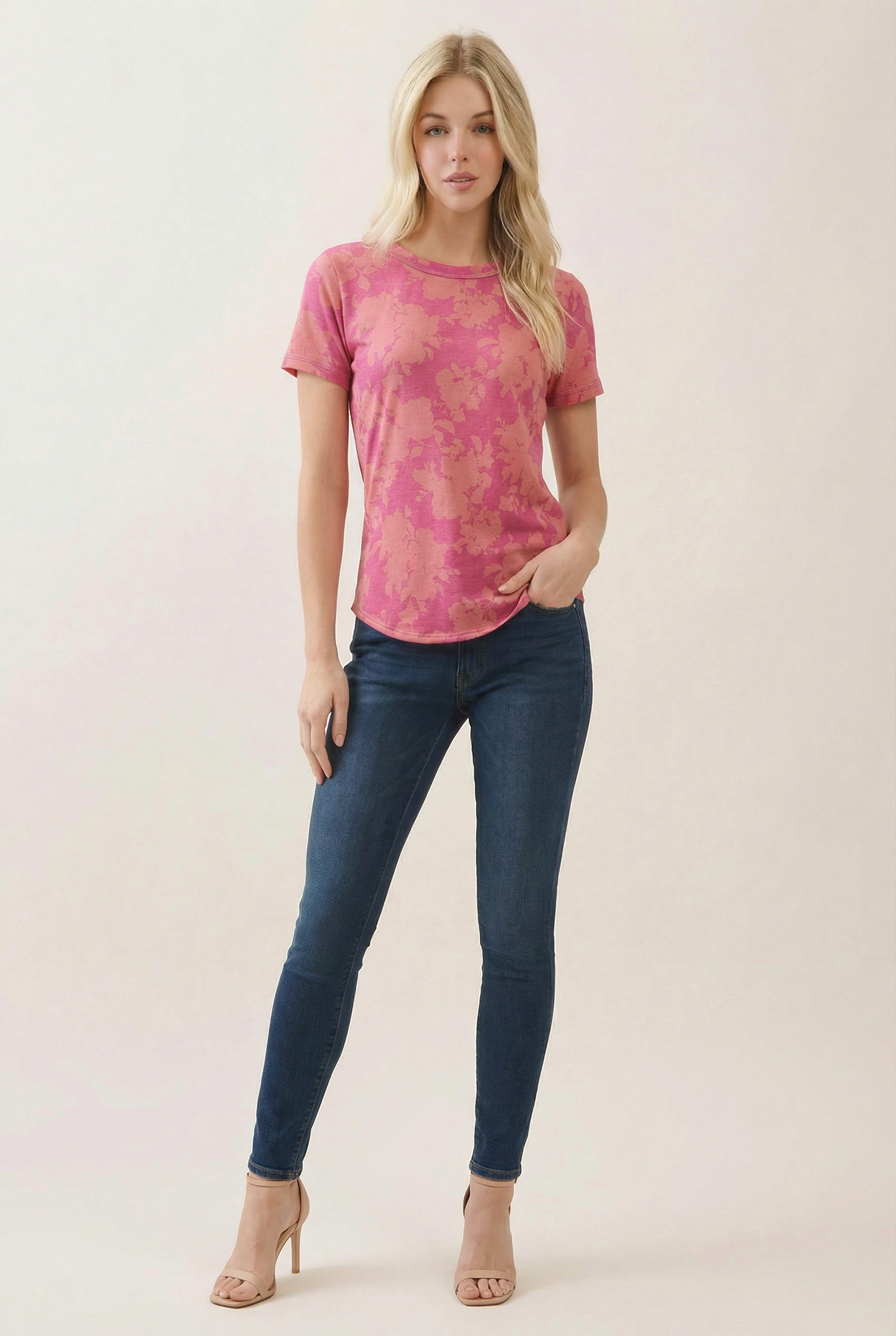 Floral Print Short Sleeve Tee: Floral / XL