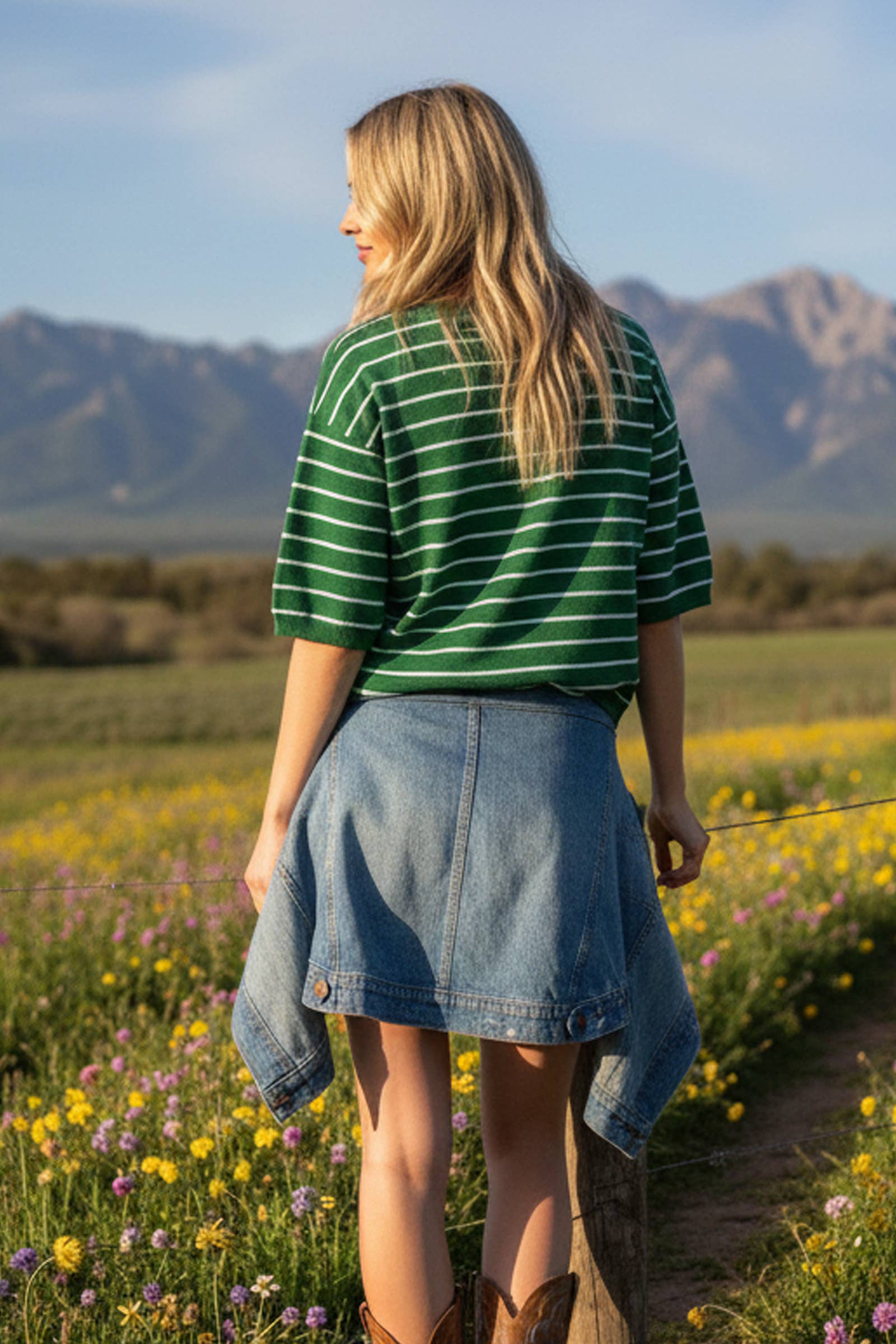 Striped Knit Short Sleeve Top: TAUPE/WHITE