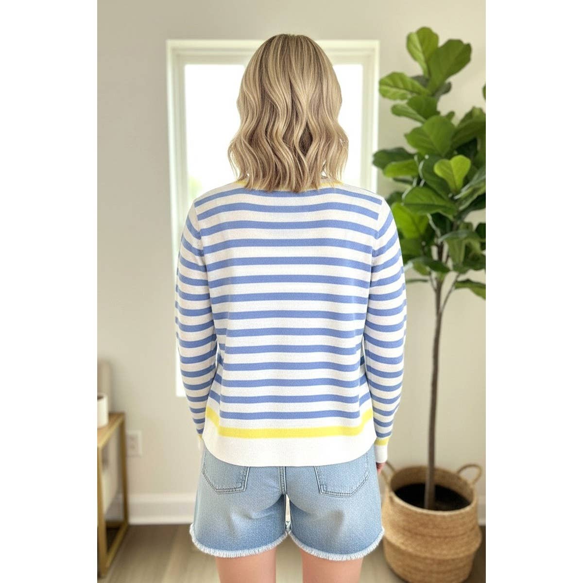 BUTTON DOWN STRIPED CARDIGAN: CHAMBRAY