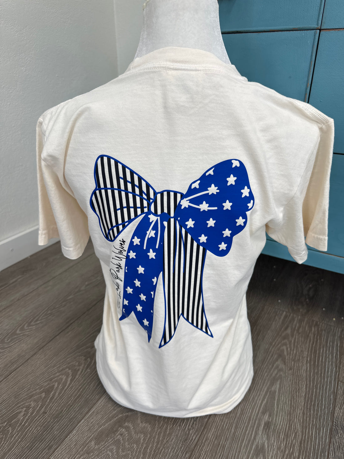 Wolves Bow Tee