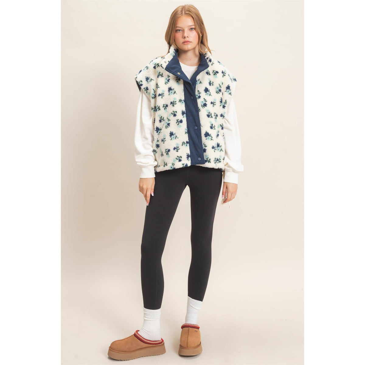Cordelia Floral Sherpa Vest With Corduroy: BLUE
