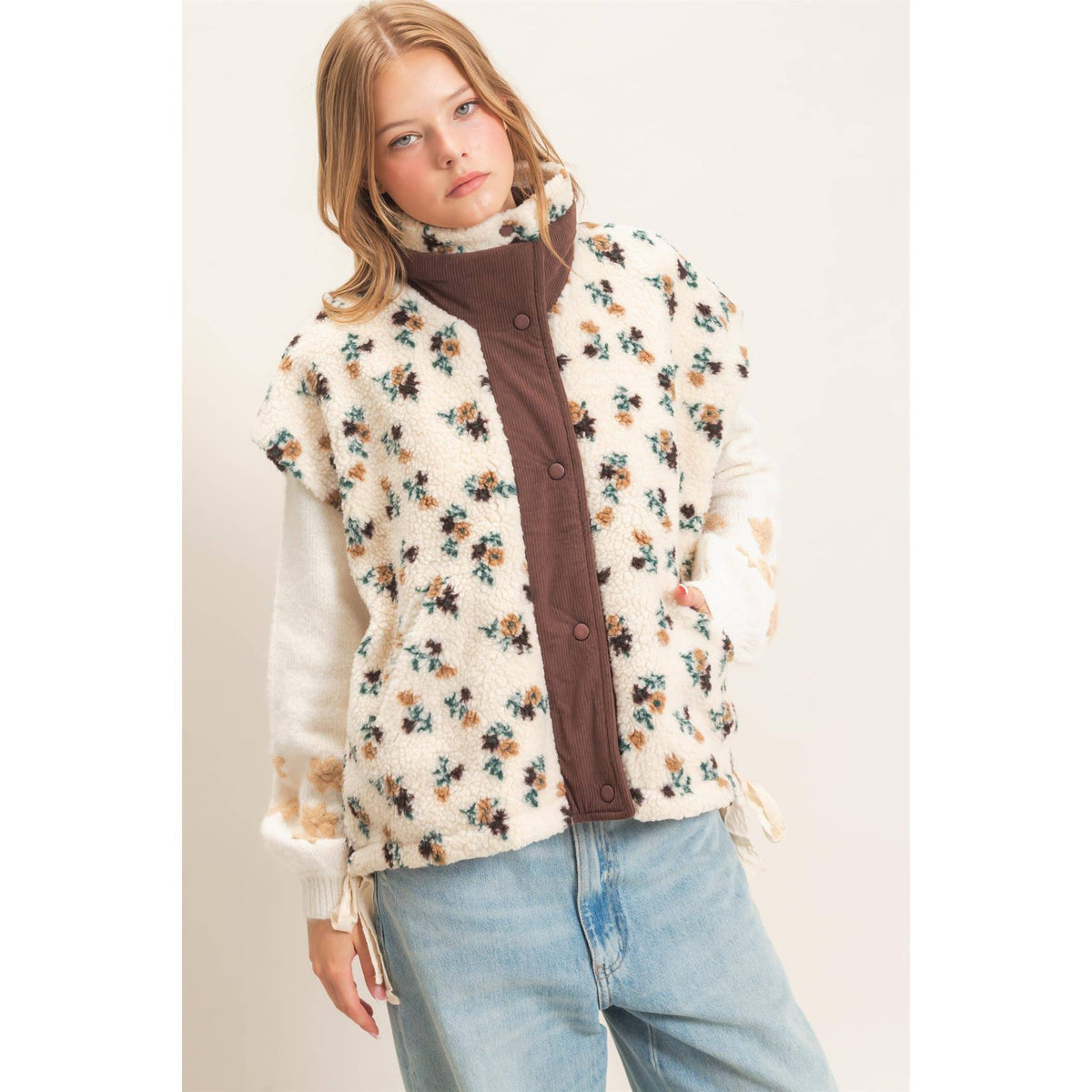 Cordelia Floral Sherpa Vest With Corduroy: BLUE