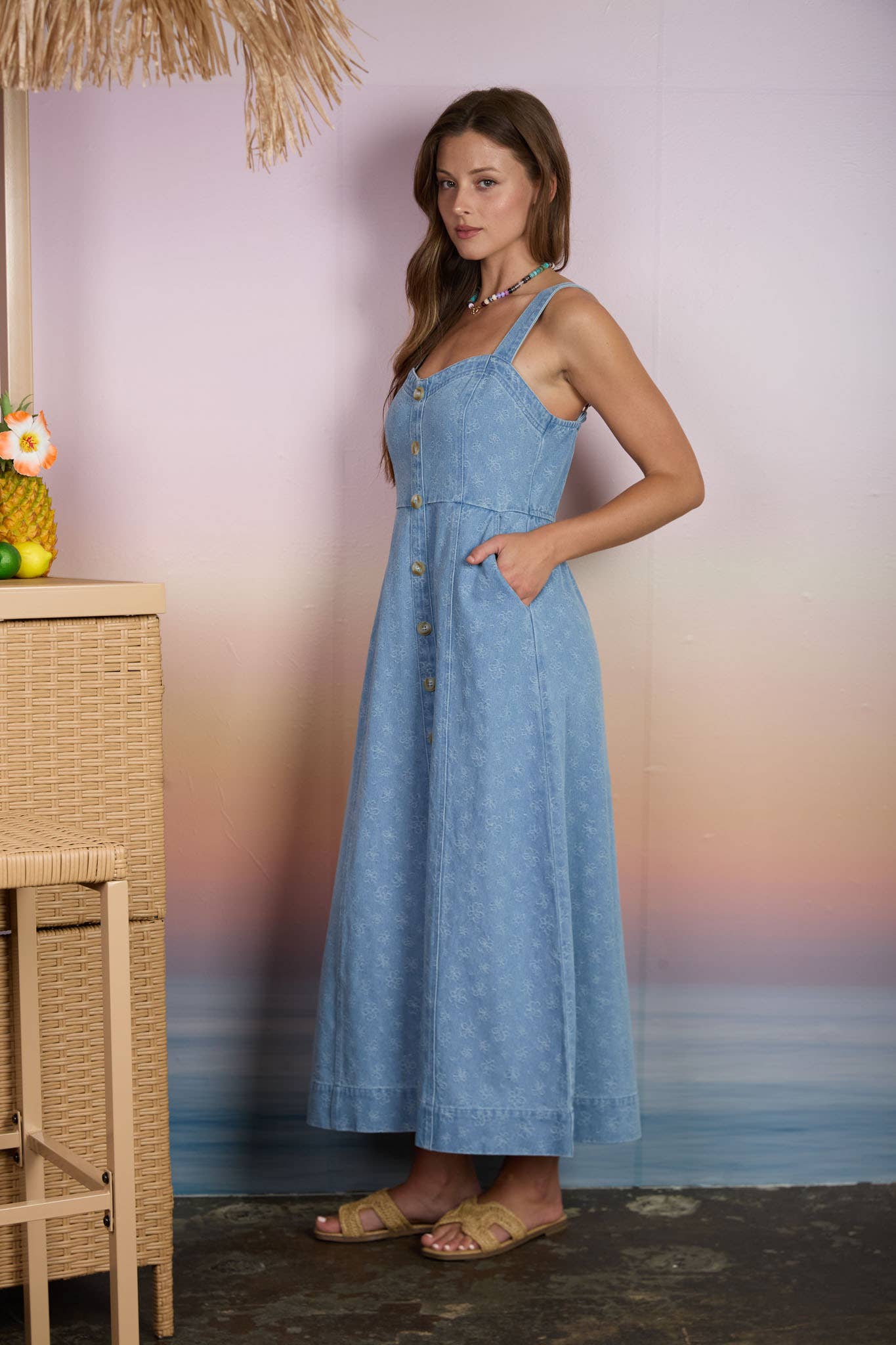 FLORAL DENIM JACQUARD SWEETHEART MIDI DRESS : LIGHT DENIM