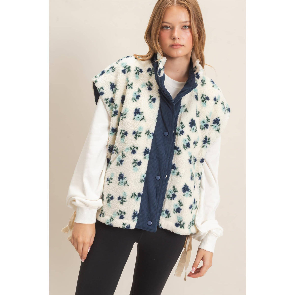 Cordelia Floral Sherpa Vest With Corduroy: BLUE