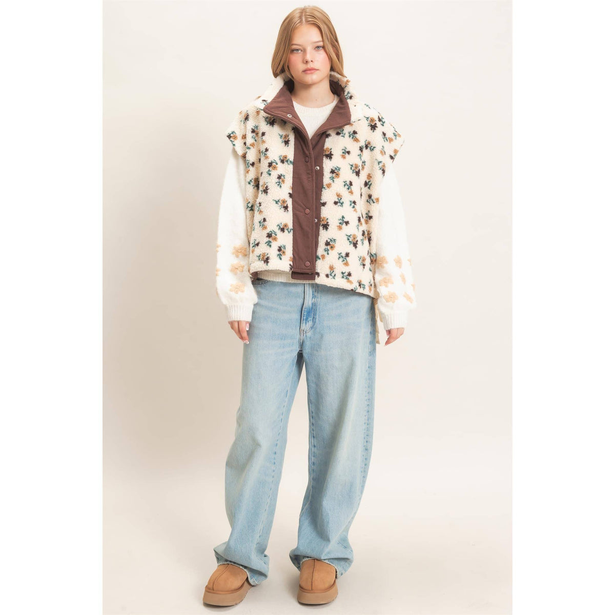 Cordelia Floral Sherpa Vest With Corduroy: BLUE