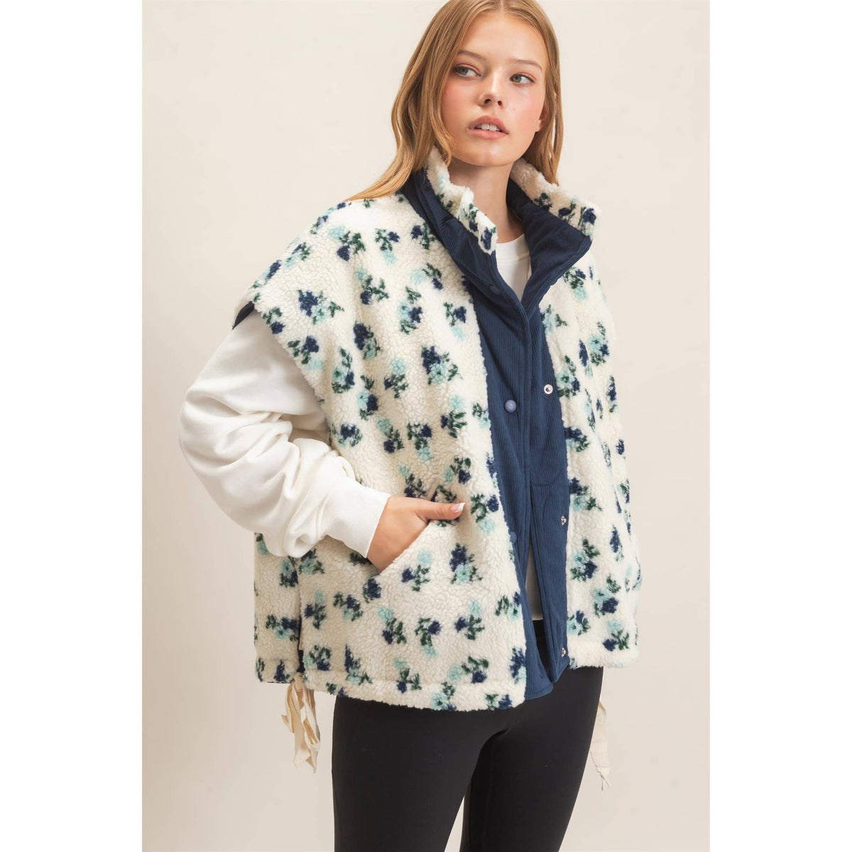 Cordelia Floral Sherpa Vest With Corduroy: BLUE