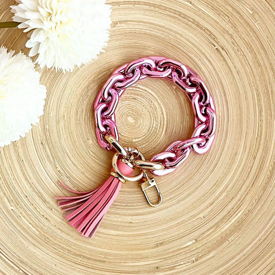 Metallic Chain Link Bangle Keychain | Wristlet Key Ring: Metallic Light Pink